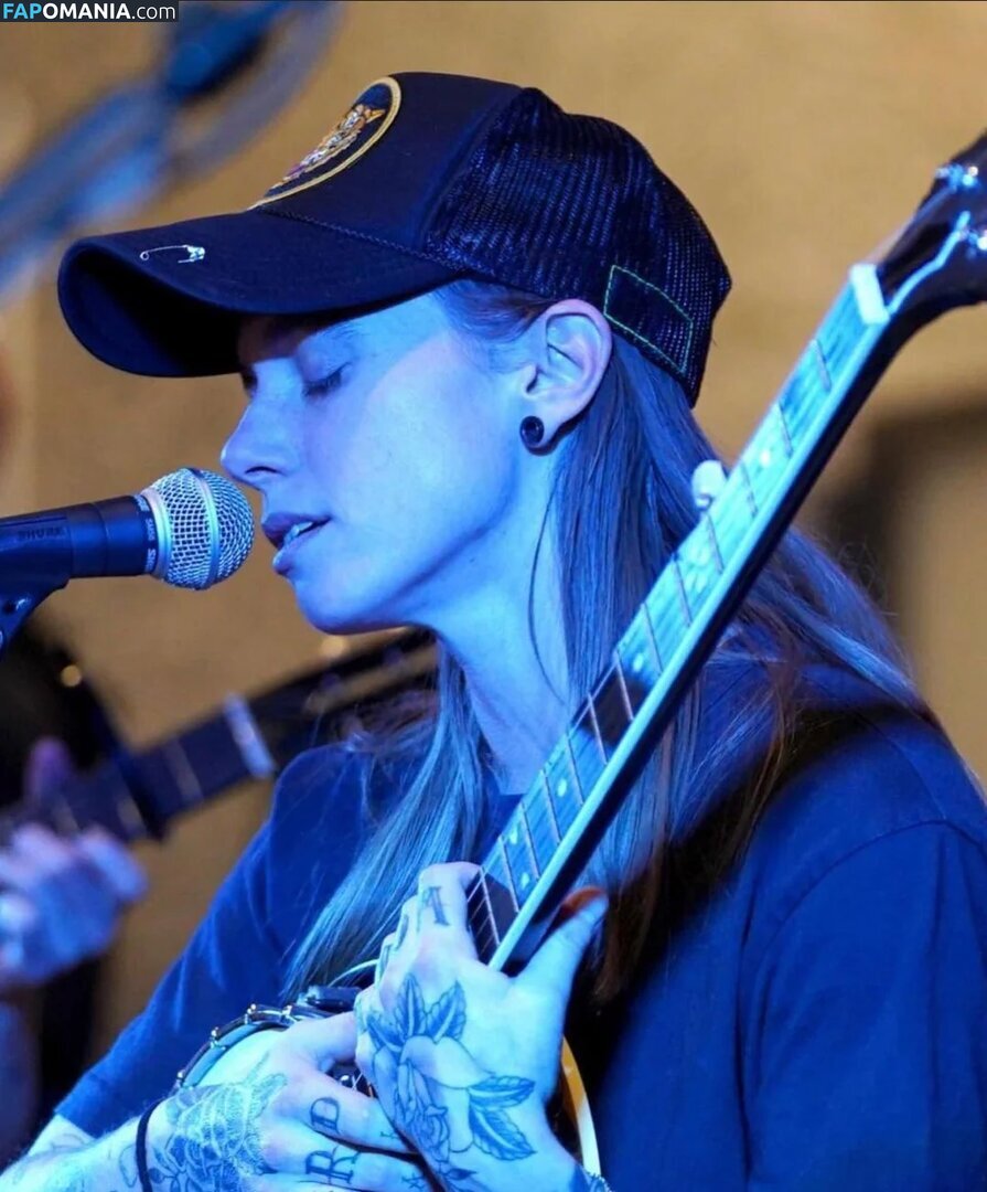 Julien Baker / julienrbaker Nackt OnlyFans  Geleaktes Foto #23