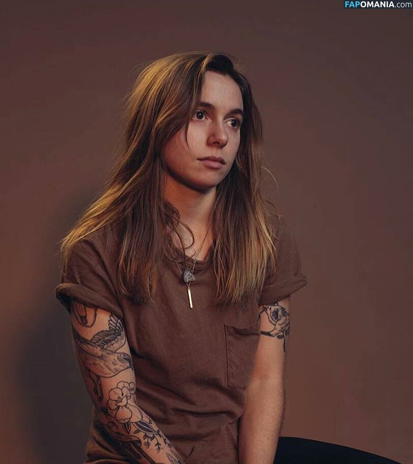 Julien Baker / julienrbaker Nackt OnlyFans  Geleaktes Foto #24