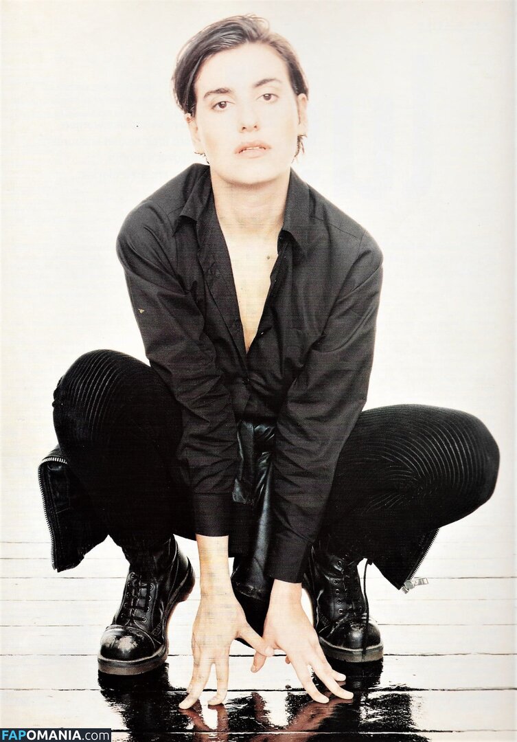 Justine Frischmann Nackt OnlyFans  Geleaktes Foto #2