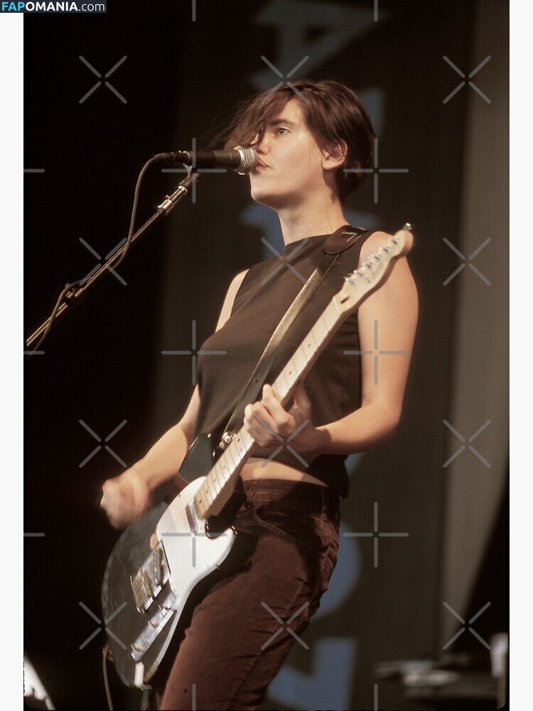 Justine Frischmann Nackt OnlyFans  Geleaktes Foto #4