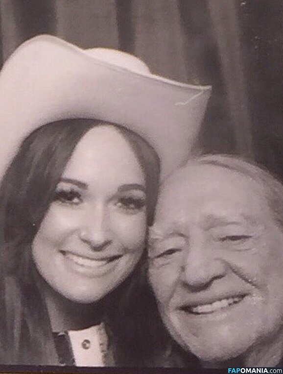 Kacey Musgraves / heavenlyyhazel / spaceykacey Nackt OnlyFans  Geleaktes Foto #23