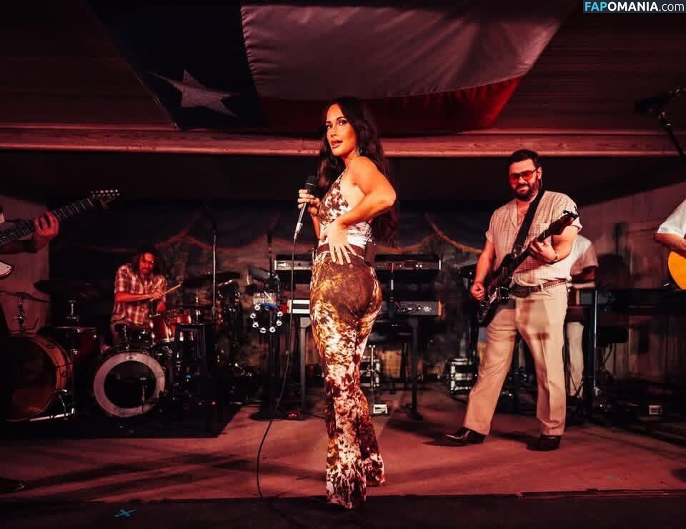 Kacey Musgraves / heavenlyyhazel / spaceykacey Nackt OnlyFans  Geleaktes Foto #34
