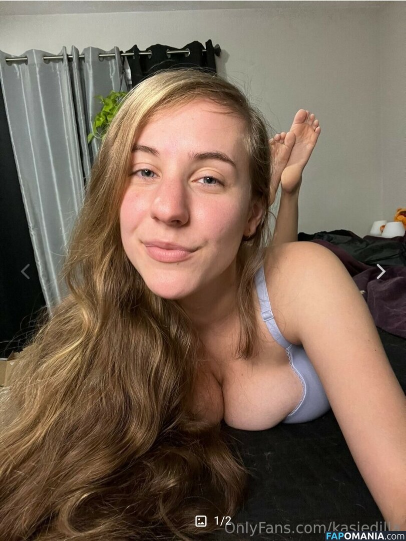  / Casey / Kasiedilla / Kasthedilla / dillahasmorefun / https: / kasiedilla.ttv Nackt OnlyFans  Geleaktes Foto #373