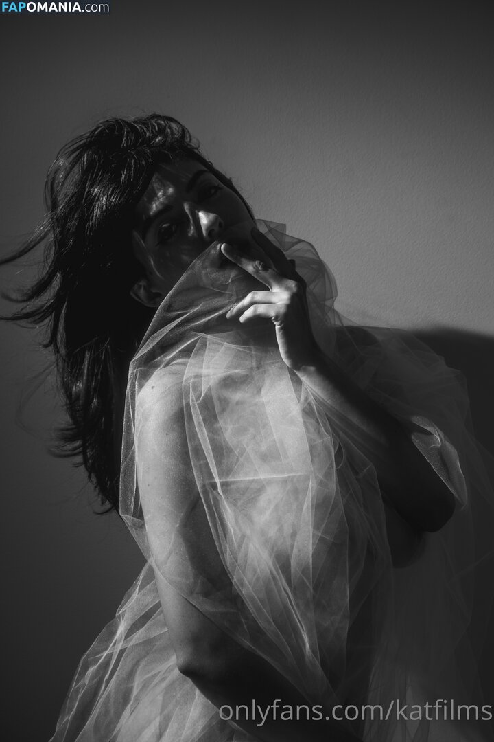 Kat Cabaret / Kat Dreams / Kat Streams / LeCabaret / Salacious Kitty / katfilms / katstreams / krmisfitcabaret Nackt OnlyFans  Geleaktes Foto #90