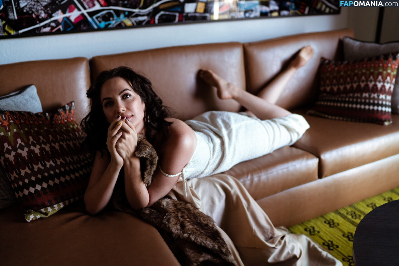 Kate Siegel Nackt OnlyFans  Geleaktes Foto #5