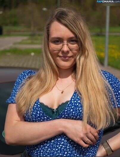 Kathitt8s / kathi.x.kat Nackt OnlyFans  Geleaktes Foto #26