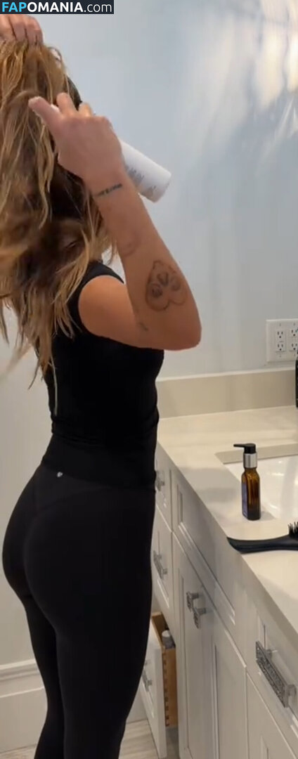 Katie Dillenbeck / katievsaliens Nackt OnlyFans  Geleaktes Foto #10