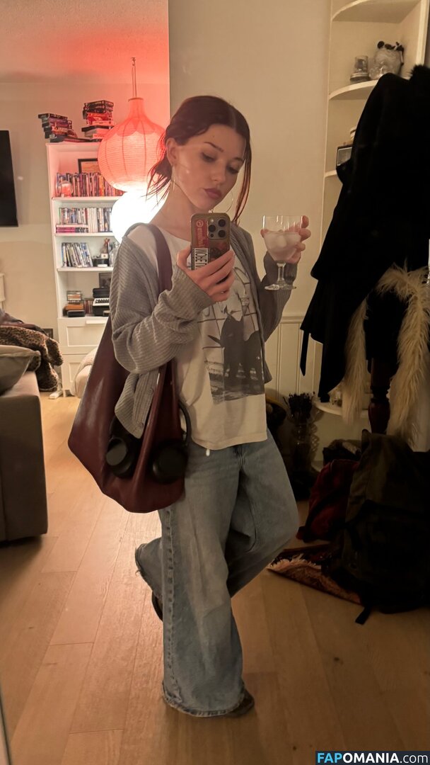 Katie Douglas / katiedouglas98 Nackt OnlyFans  Geleaktes Foto #1