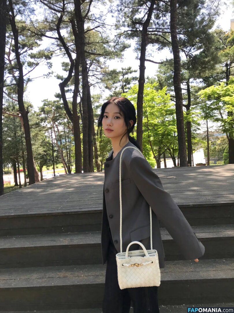 Kazuha Nakamura 中村 一葉 / LESSERAFIM / zuhazana Nackt OnlyFans  Geleaktes Foto #2