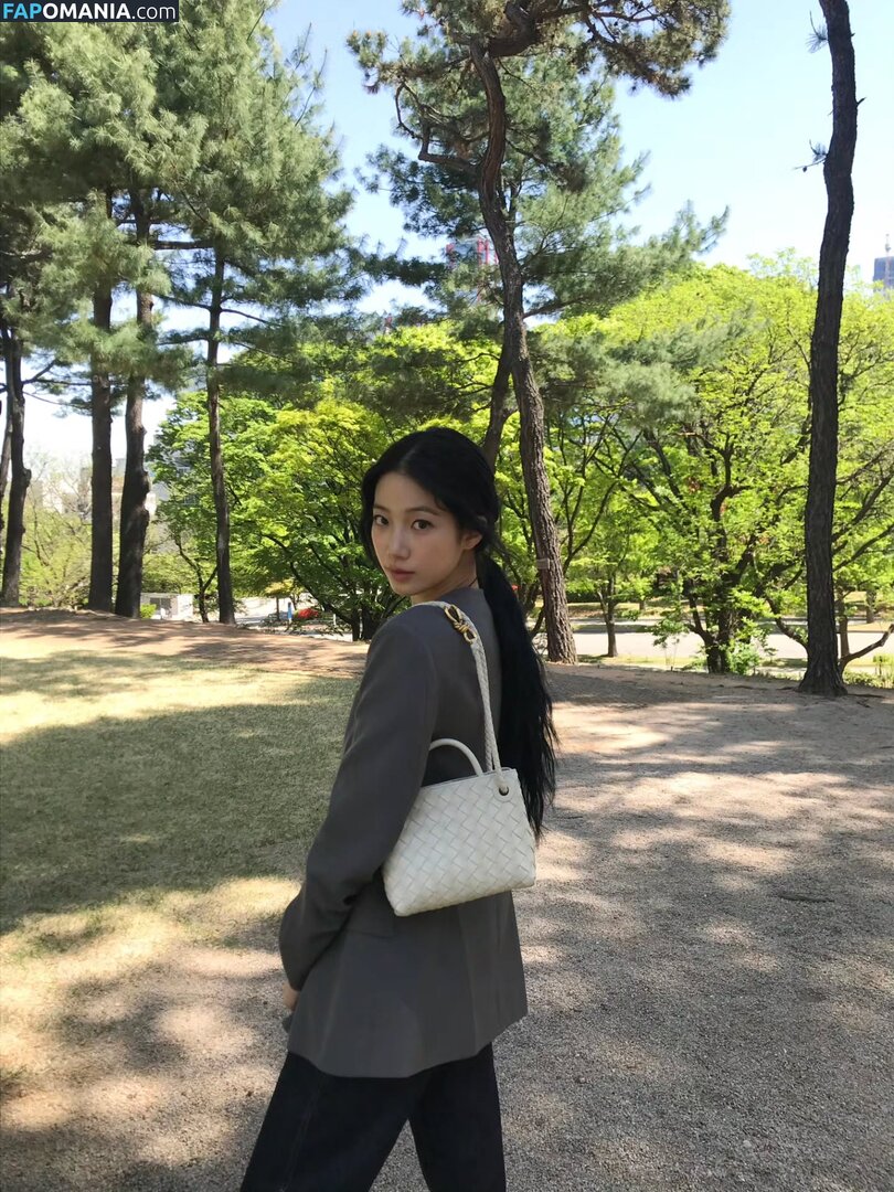 Kazuha Nakamura 中村 一葉 / LESSERAFIM / zuhazana Nackt OnlyFans  Geleaktes Foto #5
