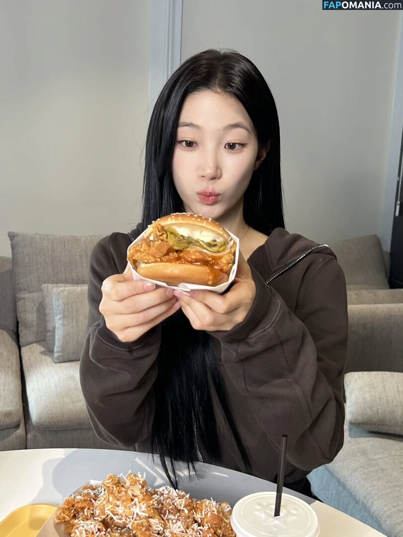Kazuha Nakamura 中村 一葉 / LESSERAFIM / zuhazana Nackt OnlyFans  Geleaktes Foto #43