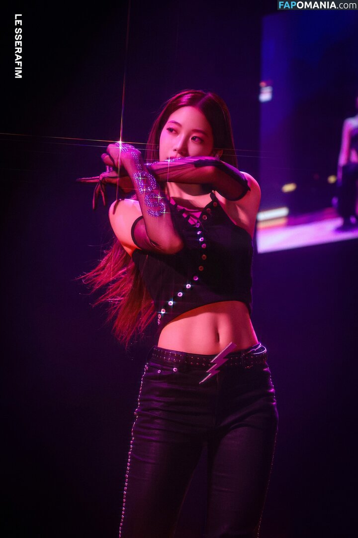 Kazuha Nakamura 中村 一葉 | LESSERAFIM Nackt OnlyFans  Geleaktes Foto #18