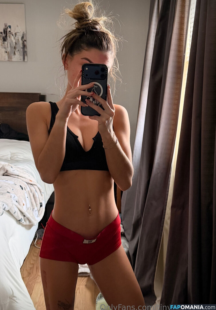 j.aida / kennaabennett / neve.lewiss / paige.donoway Nackt OnlyFans  Geleaktes Foto #3