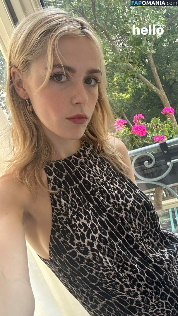 AdventuresSabrina / Kiernan Shipka / kiernanshipka Nackt OnlyFans  Geleaktes Foto #113