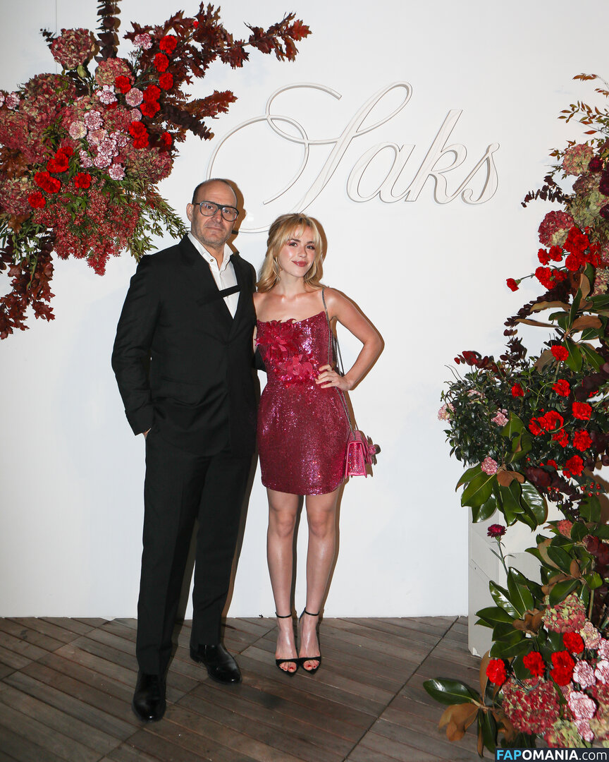 AdventuresSabrina / Kiernan Shipka / kiernanshipka Nackt OnlyFans  Geleaktes Foto #574