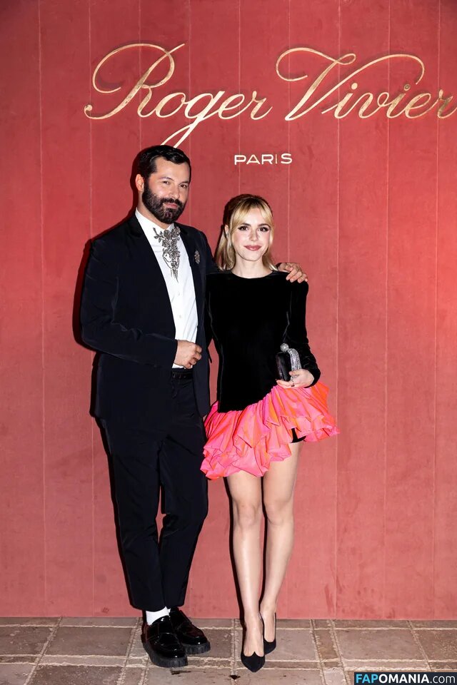 AdventuresSabrina / Kiernan Shipka / kiernanshipka Nackt OnlyFans  Geleaktes Foto #591