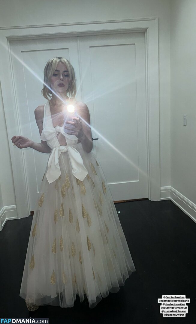 AdventuresSabrina / Kiernan Shipka / kiernanshipka Nackt OnlyFans  Geleaktes Foto #662