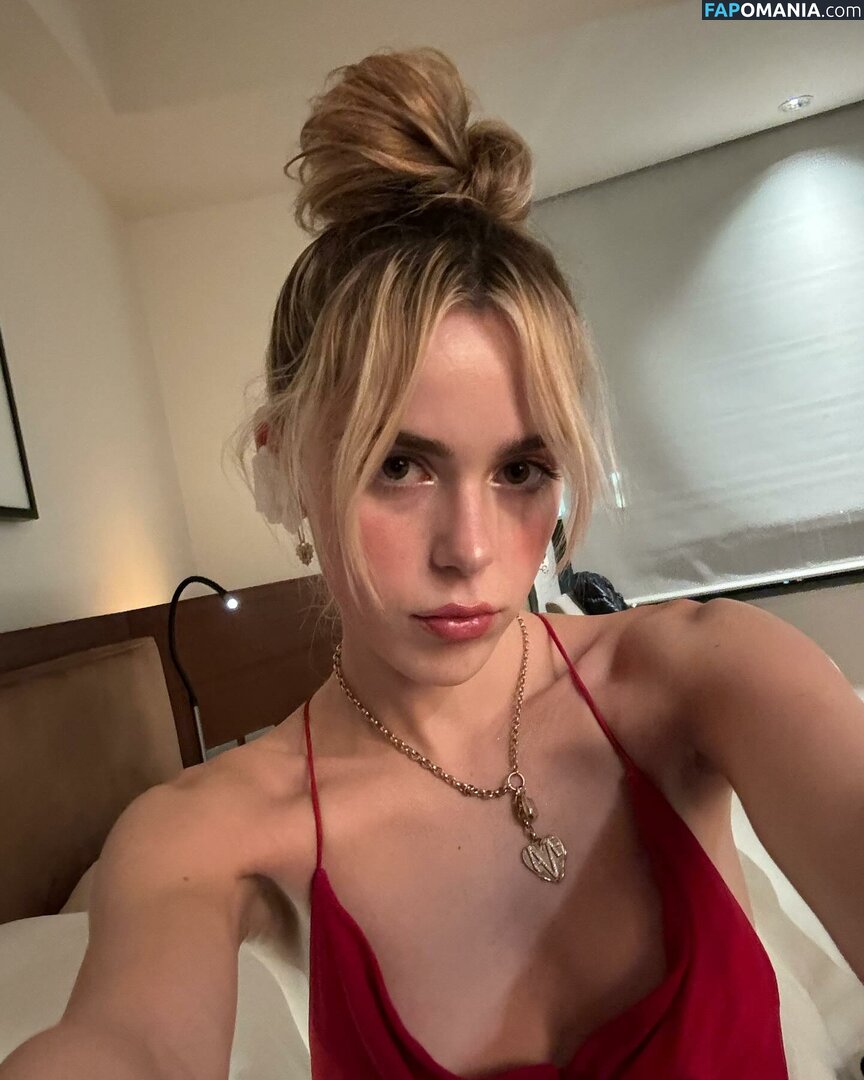 AdventuresSabrina / Kiernan Shipka / kiernanshipka Nackt OnlyFans  Geleaktes Foto #736
