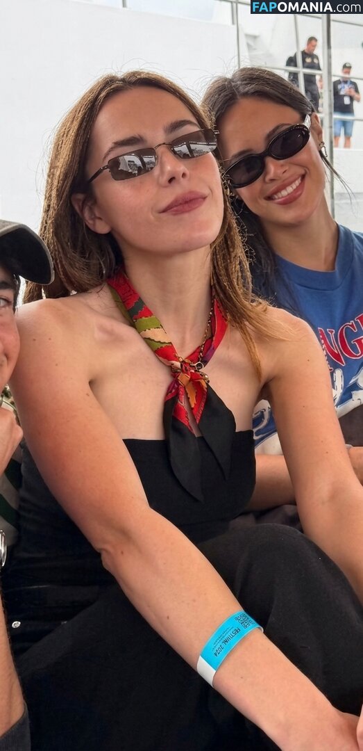 AdventuresSabrina / Kiernan Shipka / kiernanshipka Nackt OnlyFans  Geleaktes Foto #1573