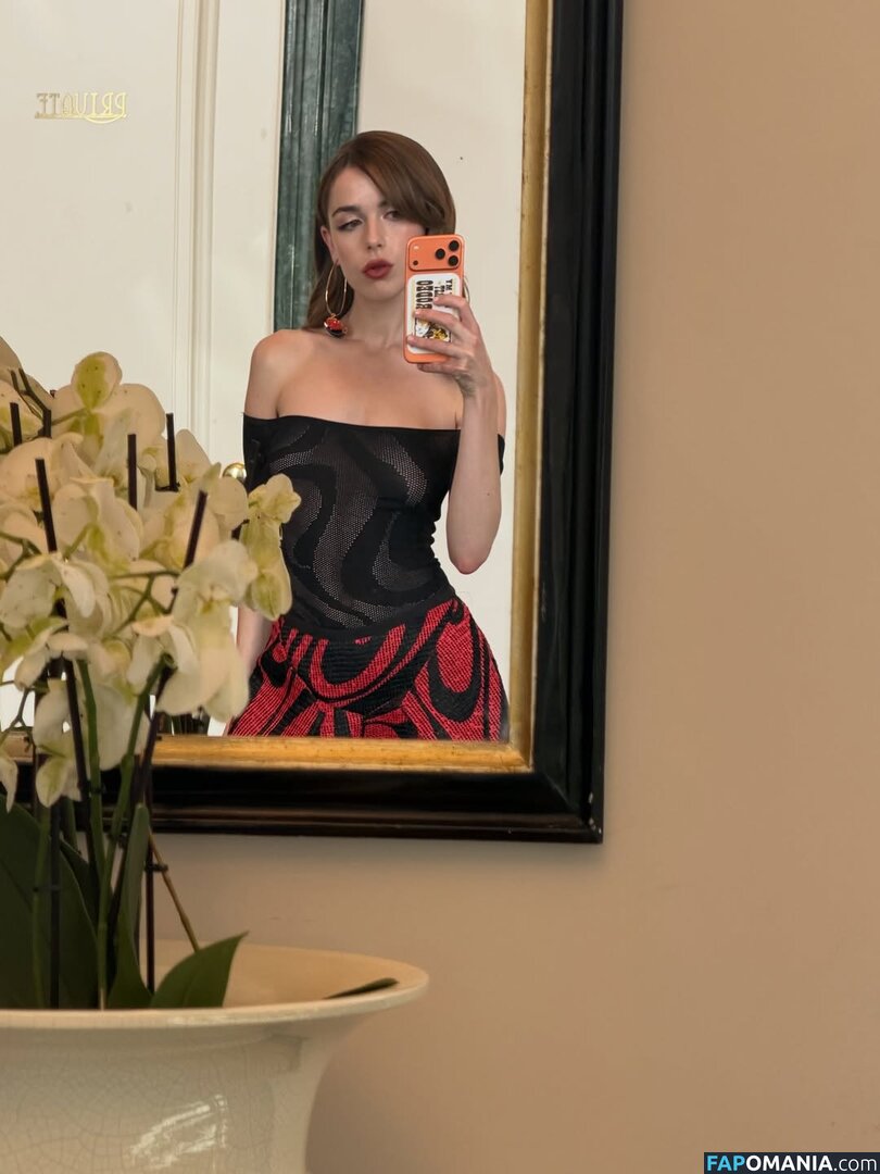 AdventuresSabrina / Kiernan Shipka / kiernanshipka Nackt OnlyFans  Geleaktes Foto #1580