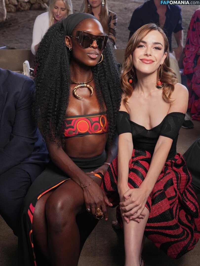 AdventuresSabrina / Kiernan Shipka / kiernanshipka Nackt OnlyFans  Geleaktes Foto #1582