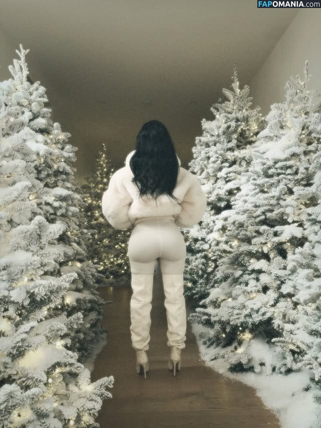 Kim Kardashian / kimkadarshian / kimkardashian Nackt OnlyFans  Geleaktes Foto #68