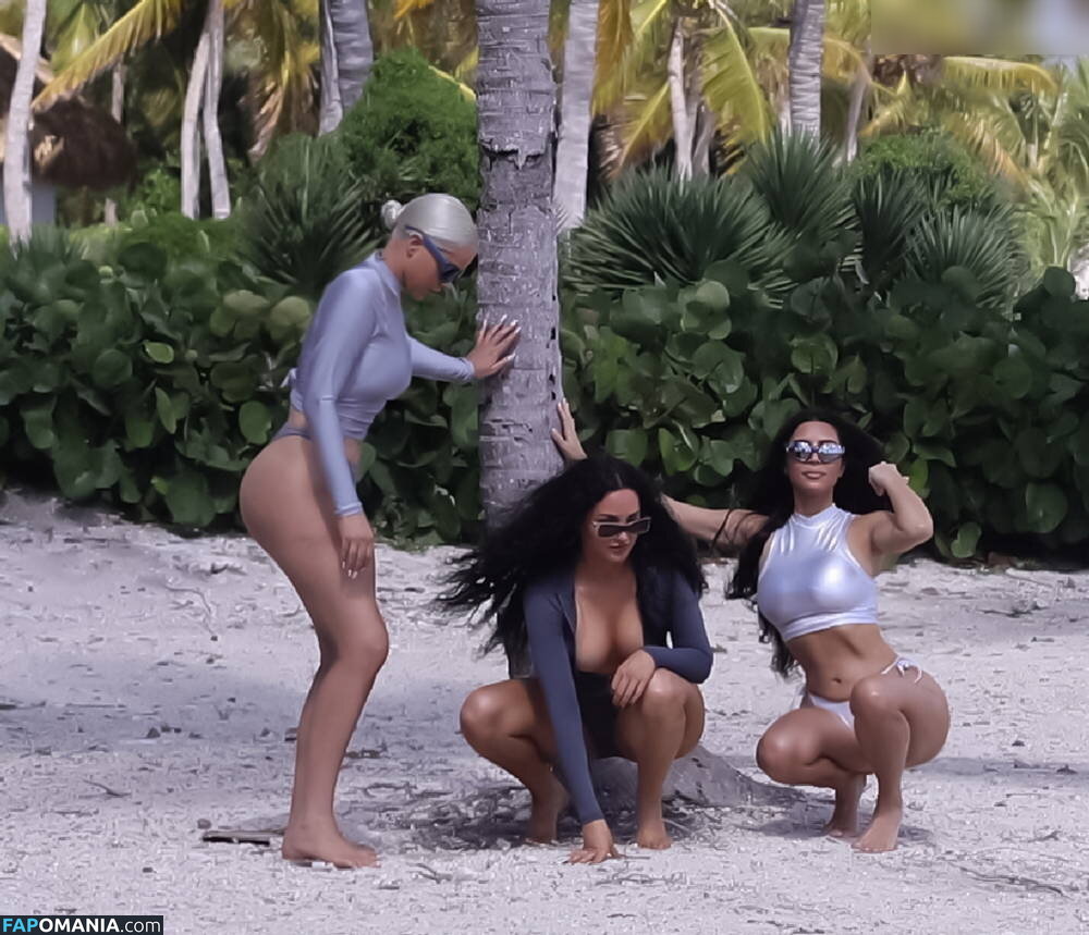 Kim Kardashian / kimkadarshian / kimkardashian Nackt OnlyFans  Geleaktes Foto #82