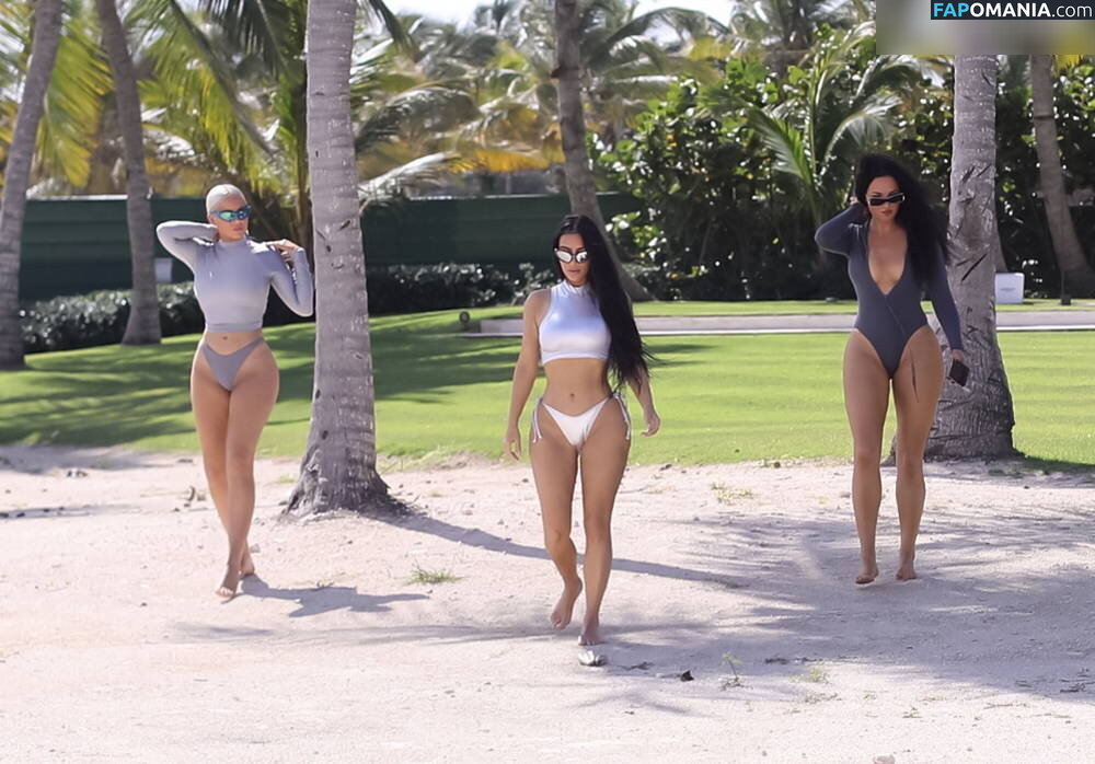Kim Kardashian / kimkadarshian / kimkardashian Nackt OnlyFans  Geleaktes Foto #90