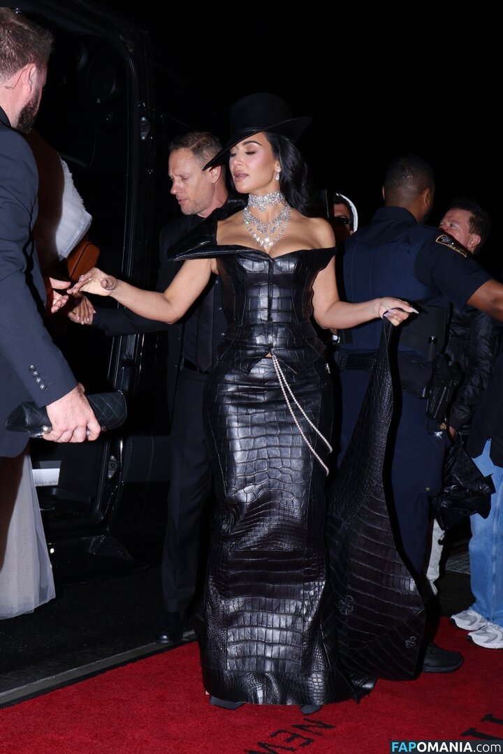 Kim Kardashian / kimkadarshian / kimkardashian Nackt OnlyFans  Geleaktes Foto #97