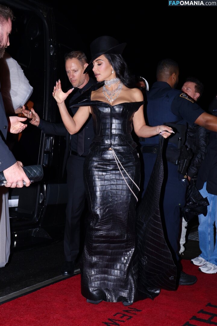 Kim Kardashian / kimkadarshian / kimkardashian Nackt OnlyFans  Geleaktes Foto #102
