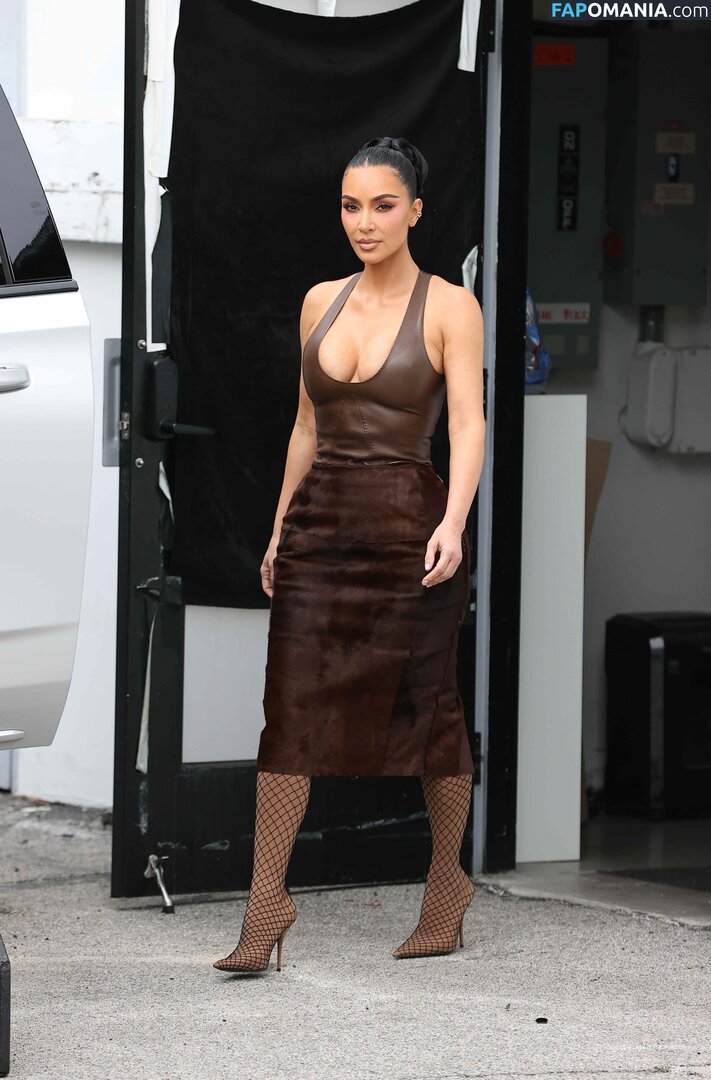 Kim Kardashian / kimkadarshian / kimkardashian Nackt OnlyFans  Geleaktes Foto #149