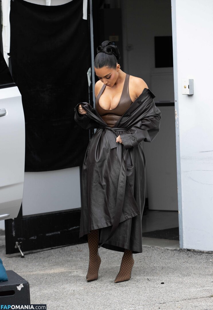 Kim Kardashian / kimkadarshian / kimkardashian Nackt OnlyFans  Geleaktes Foto #151