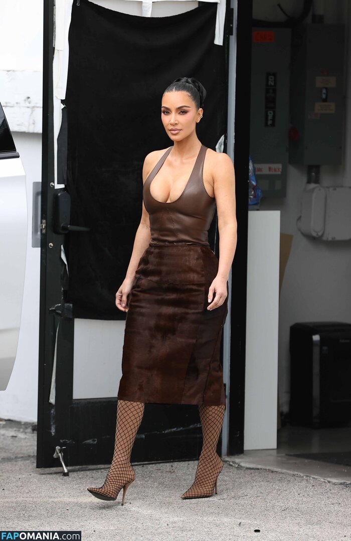 Kim Kardashian / kimkadarshian / kimkardashian Nackt OnlyFans  Geleaktes Foto #153