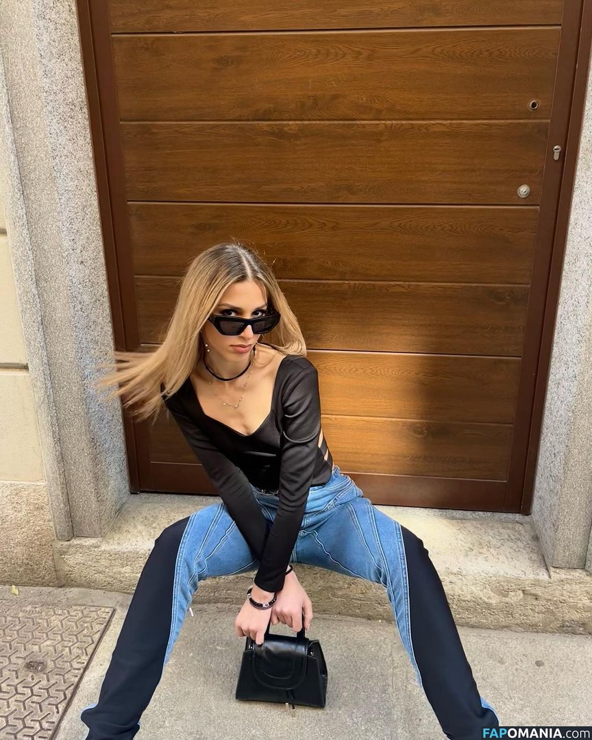 Klea Brahimi / klea_bra Nackt OnlyFans  Geleaktes Foto #8