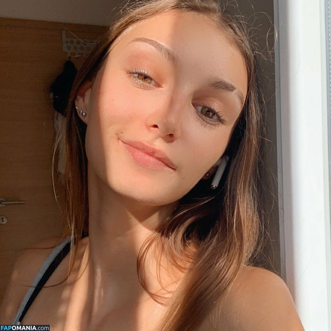 Koroska / koroska_ Nackt OnlyFans  Geleaktes Foto #2