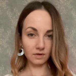 Kris Saharova