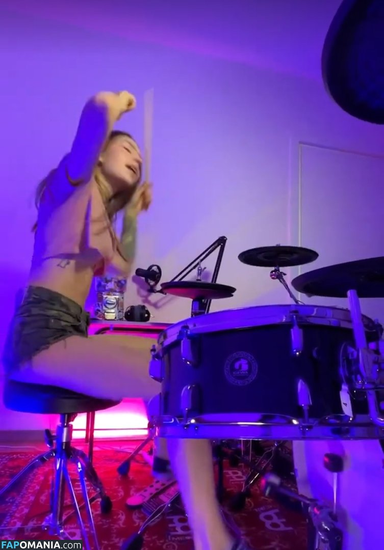 Kriss Drummer / Kristina Rybalchenko / kriss_drummer / user Nackt OnlyFans  Geleaktes Foto #12