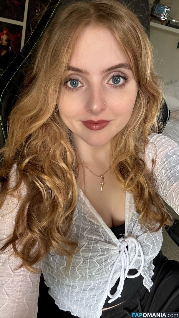 Krystal / Krysttl / Krysttlxd Nackt OnlyFans  Geleaktes Foto #3