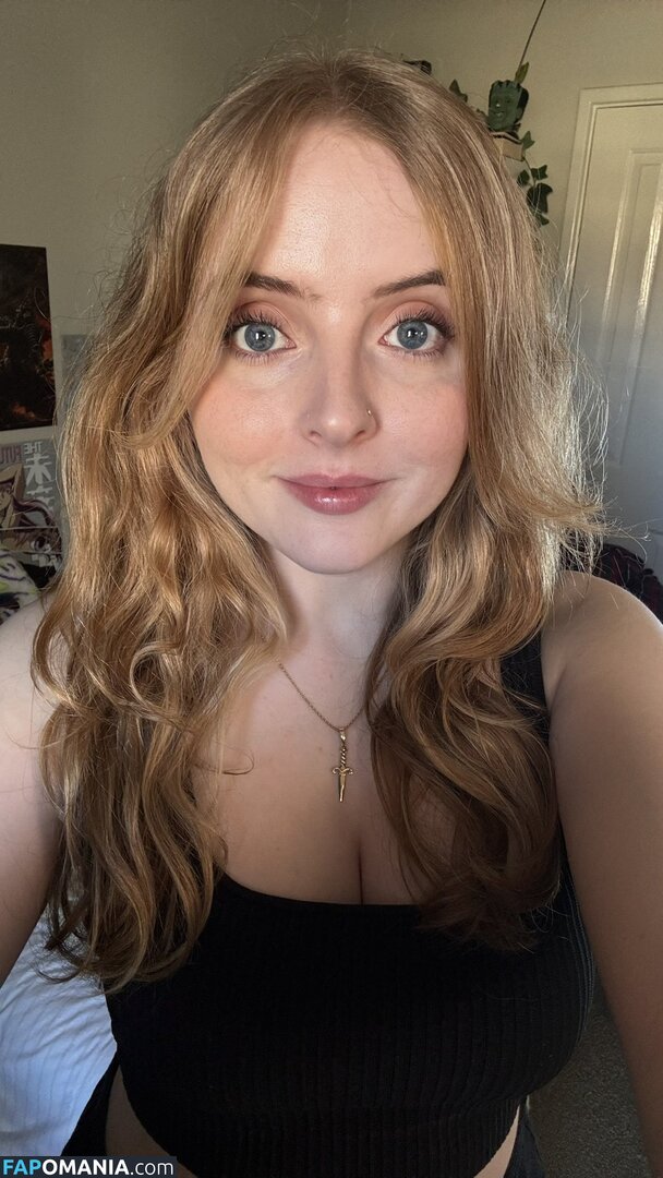 Krystal / Krysttl / Krysttlxd Nackt OnlyFans  Geleaktes Foto #10