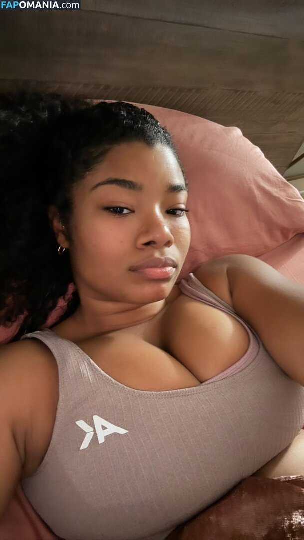 Kyylareneee / kurlykyy / kurrlyyy / kyylarenee Nackt OnlyFans  Geleaktes Foto #10