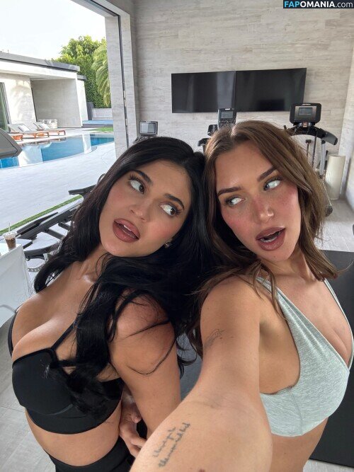 Kylie Jenner / kyliejenner / kyliejenner.2 Nackt OnlyFans  Geleaktes Foto #34