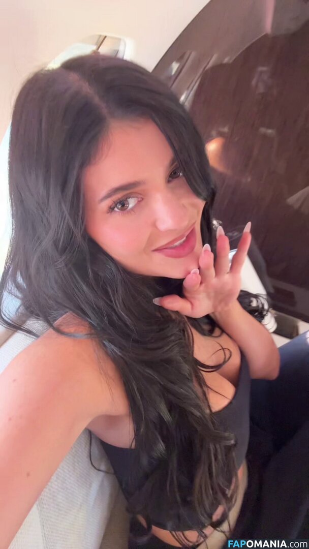 Kylie Jenner / https: / kyliejenner / kyliejenner.2 Nackt OnlyFans  Geleaktes Foto #96