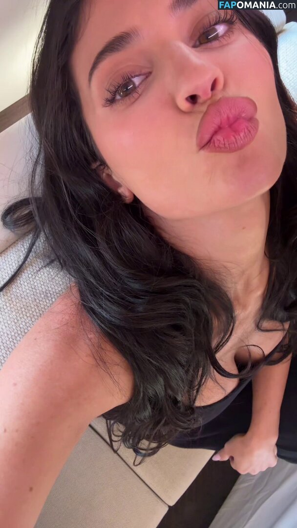 Kylie Jenner / https: / kyliejenner / kyliejenner.2 Nackt OnlyFans  Geleaktes Foto #97