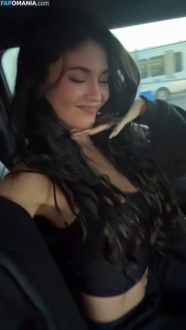 Kylie Jenner / https: / kyliejenner / kyliejenner.2 Nackt OnlyFans  Geleaktes Foto #98