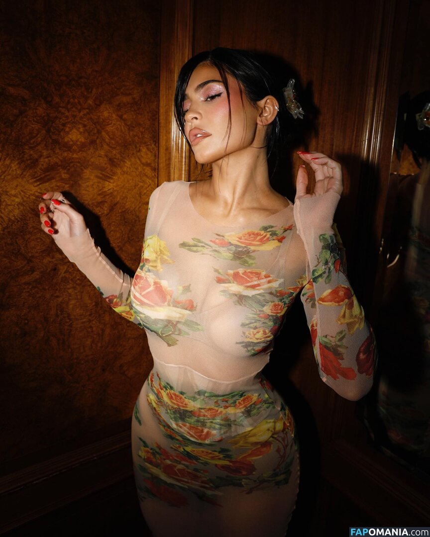 Kylie Jenner / https: / kyliejenner / kyliejenner.2 Nackt OnlyFans  Geleaktes Foto #123