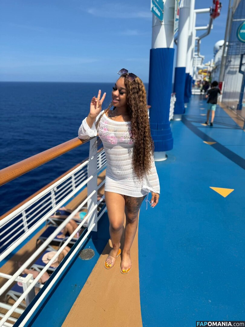Kyra Kenya / kyaraa0 Nackt OnlyFans  Geleaktes Foto #7