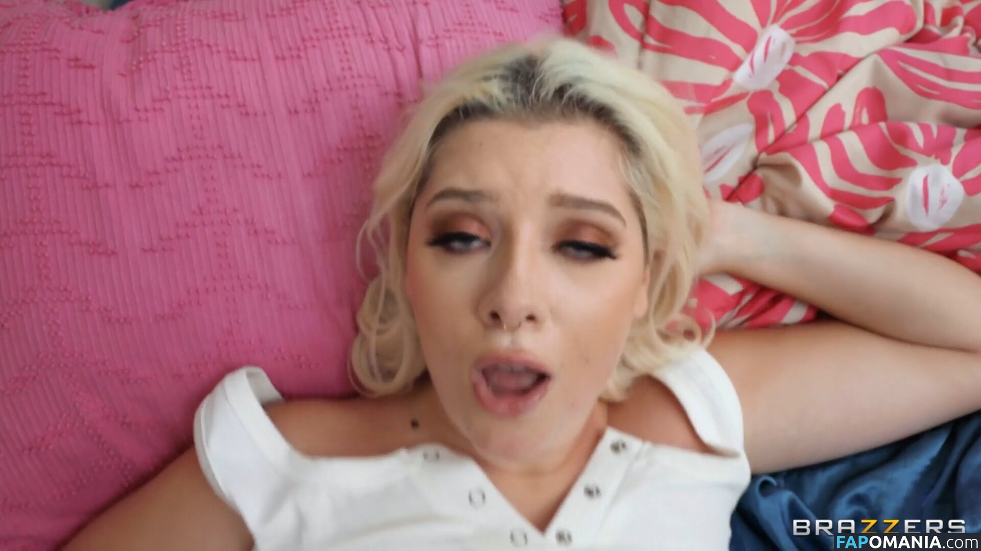 Lana Wolf / LanaWolfXXX / https: / lanawolf / lanawolfuk Nackt OnlyFans  Geleaktes Foto #17