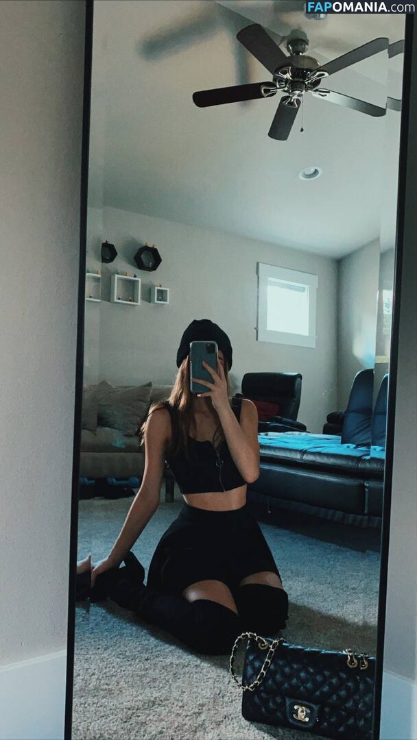 Laselyii / llessliiie / luvliii Nackt OnlyFans  Geleaktes Foto #17