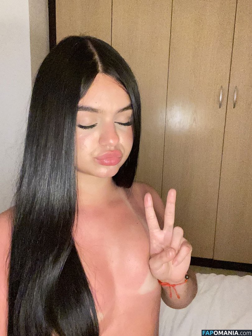 laualexandra / laulexandra Nackt OnlyFans  Geleaktes Foto #5