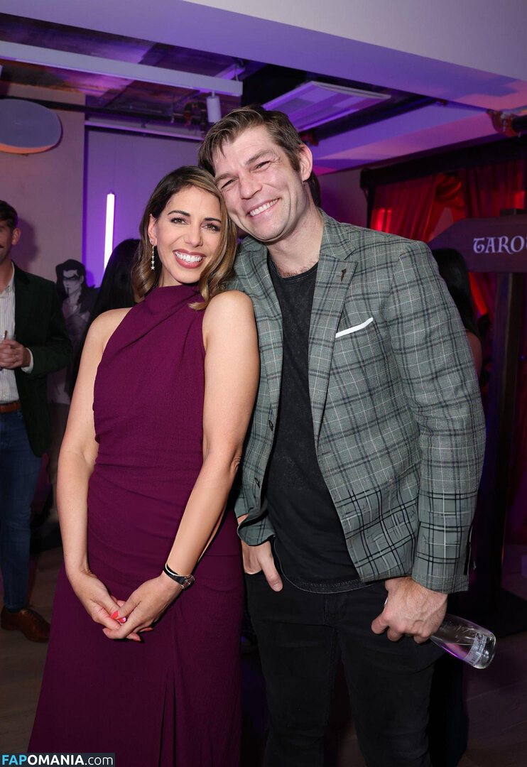 Laura Bailey / LauraBaileyVO / saltybl0nde Nackt OnlyFans  Geleaktes Foto #10